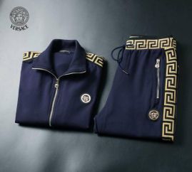 Picture of Versace SweatSuits _SKUVersaceM-3XL25cn1030203